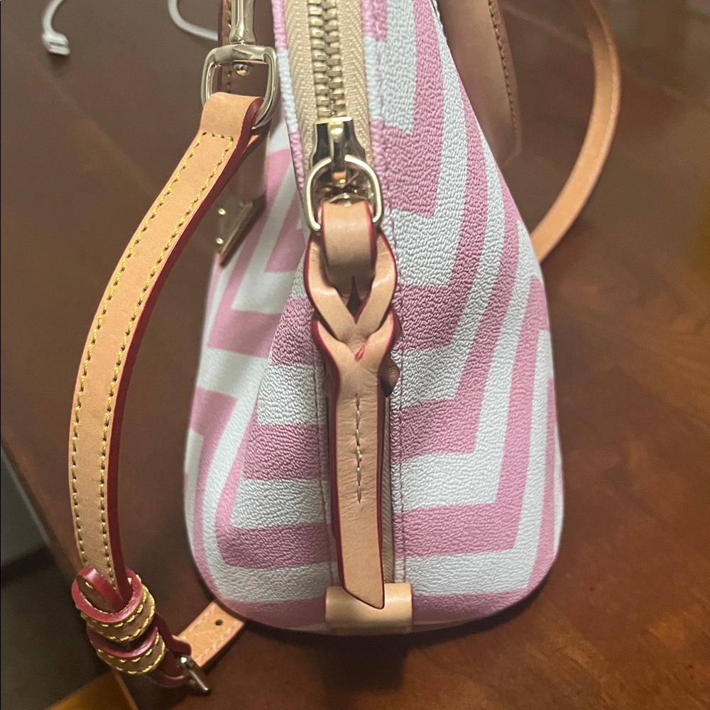 Dooney & Bourke Pink and White Chevron Satchel Set - Picture 7 of 12